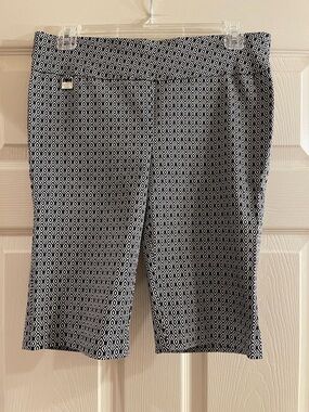 Rafaella Black & White Diamond Print Bermuda Shorts